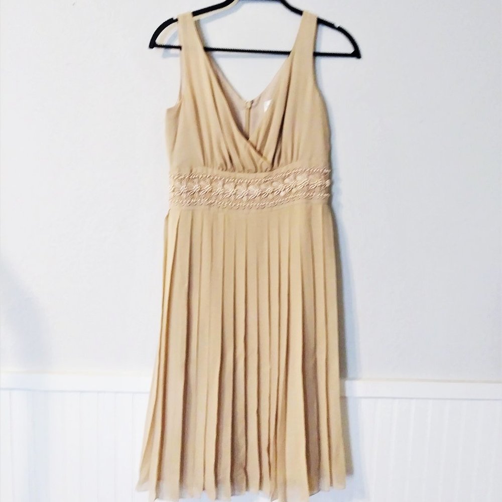 Bloomingdales | Genuine Silk Floral Beaded Sleeveless Beige Dress Size 6
